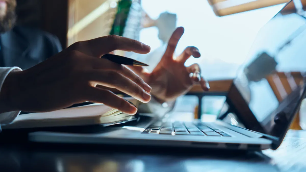 Typing on Showit